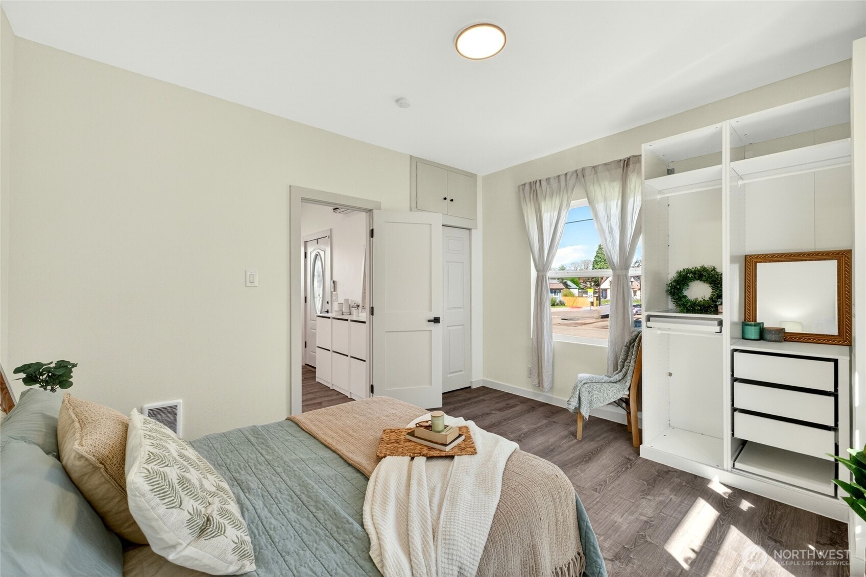 5802 S Warner Street , Tacoma, WA 98409