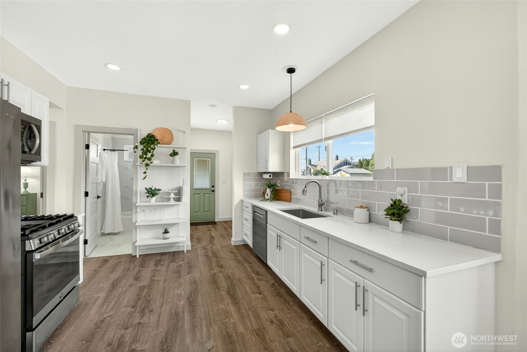 5802 S Warner Street , Tacoma, WA 98409