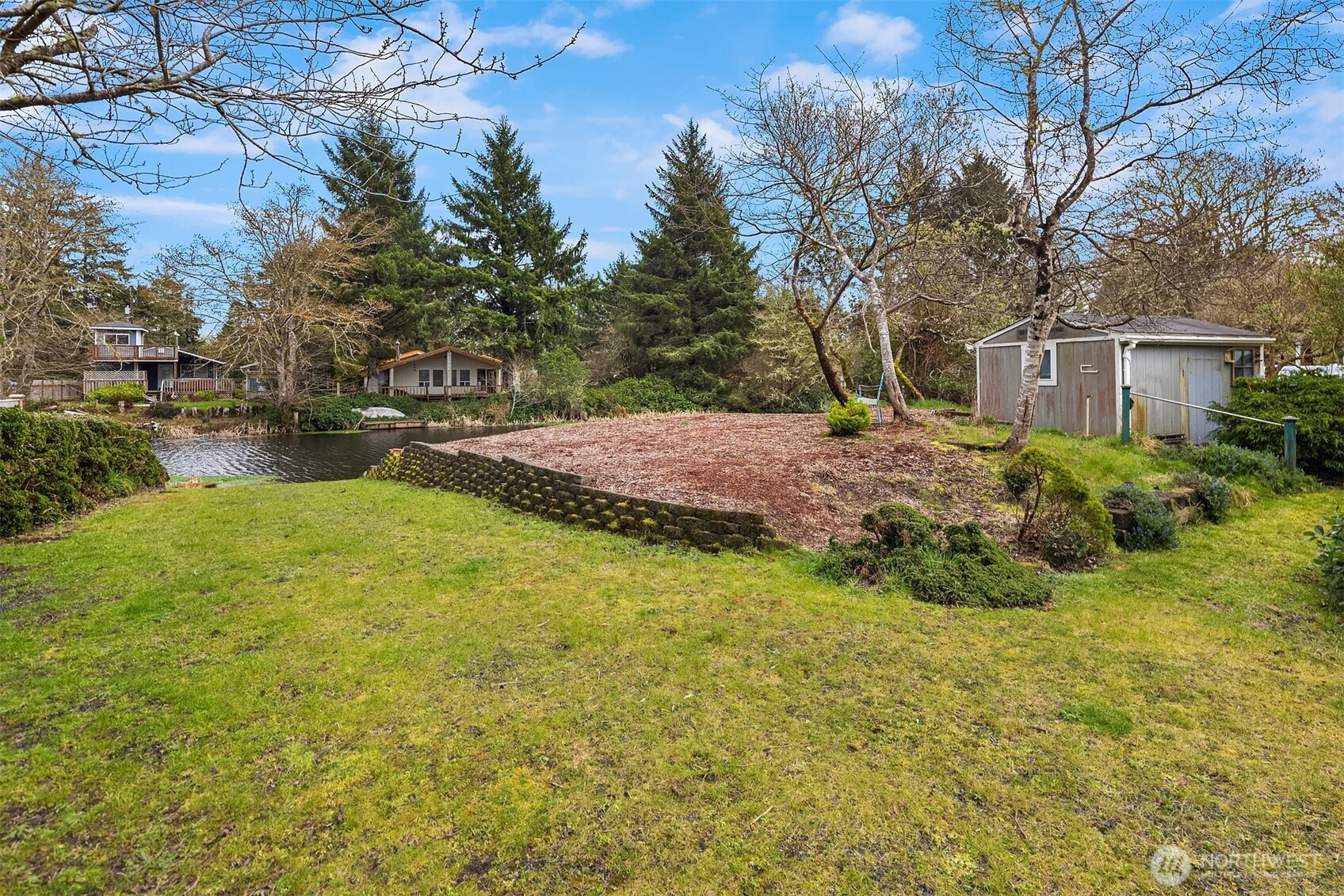 646 Island Cir SE , Ocean Shores, WA 98569