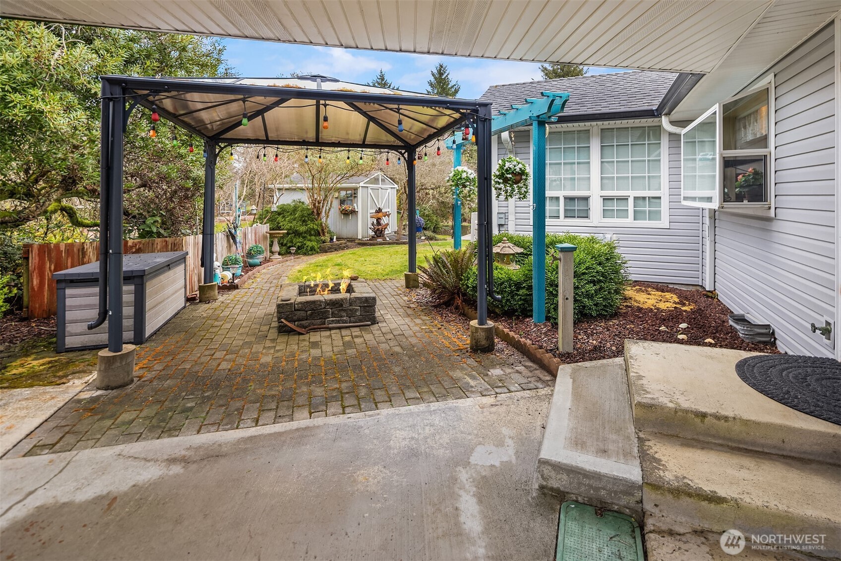 646 Island Cir SE , Ocean Shores, WA 98569