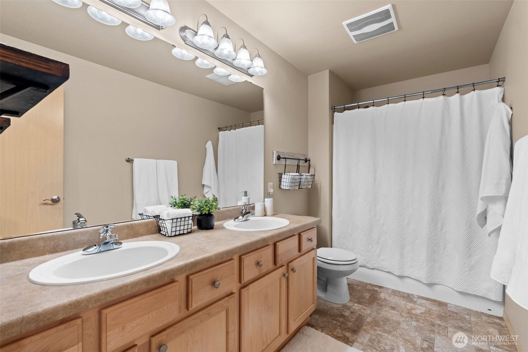 11215 Borgen Loop , Gig Harbor, WA 98332