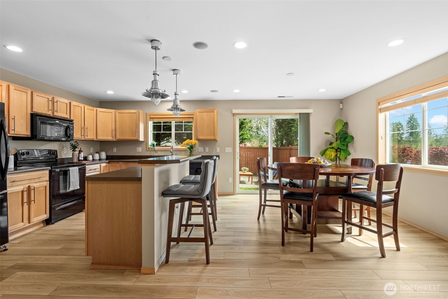 11215 Borgen Loop , Gig Harbor, WA 98332