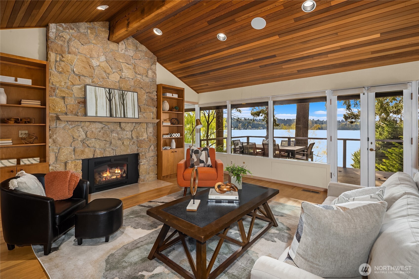2047 Killarney Way , Bellevue, WA 98004