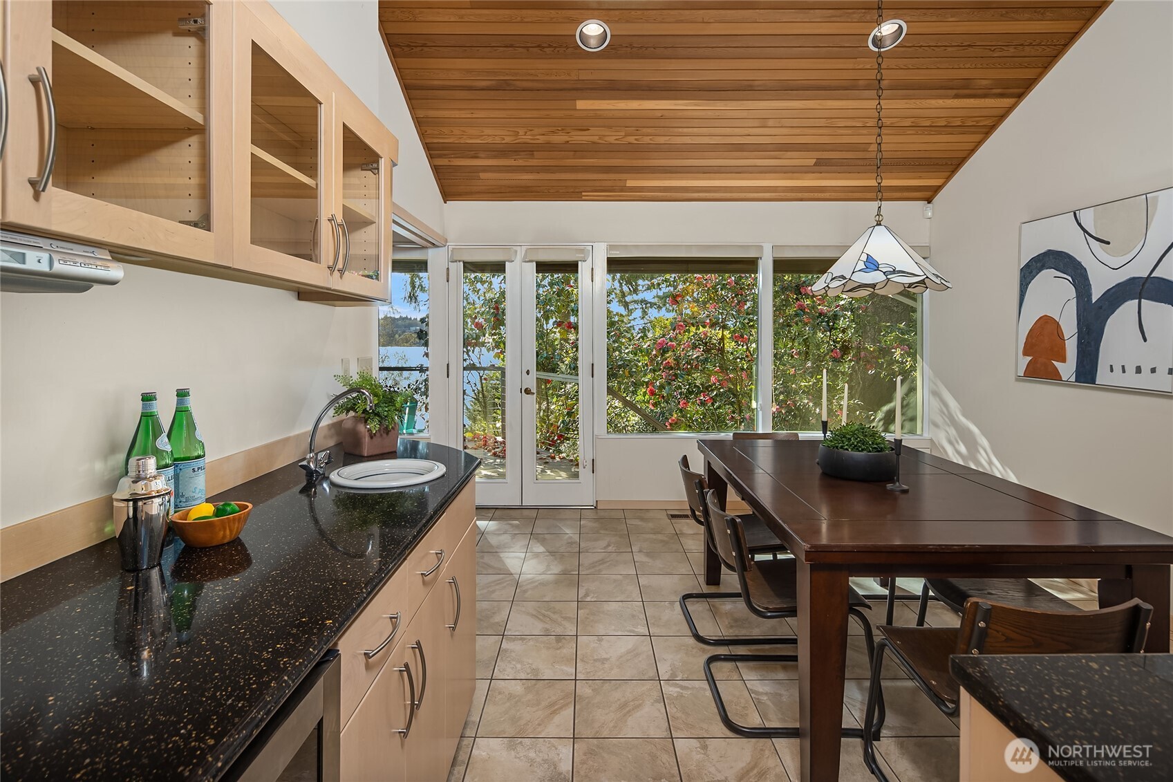 2047 Killarney Way , Bellevue, WA 98004