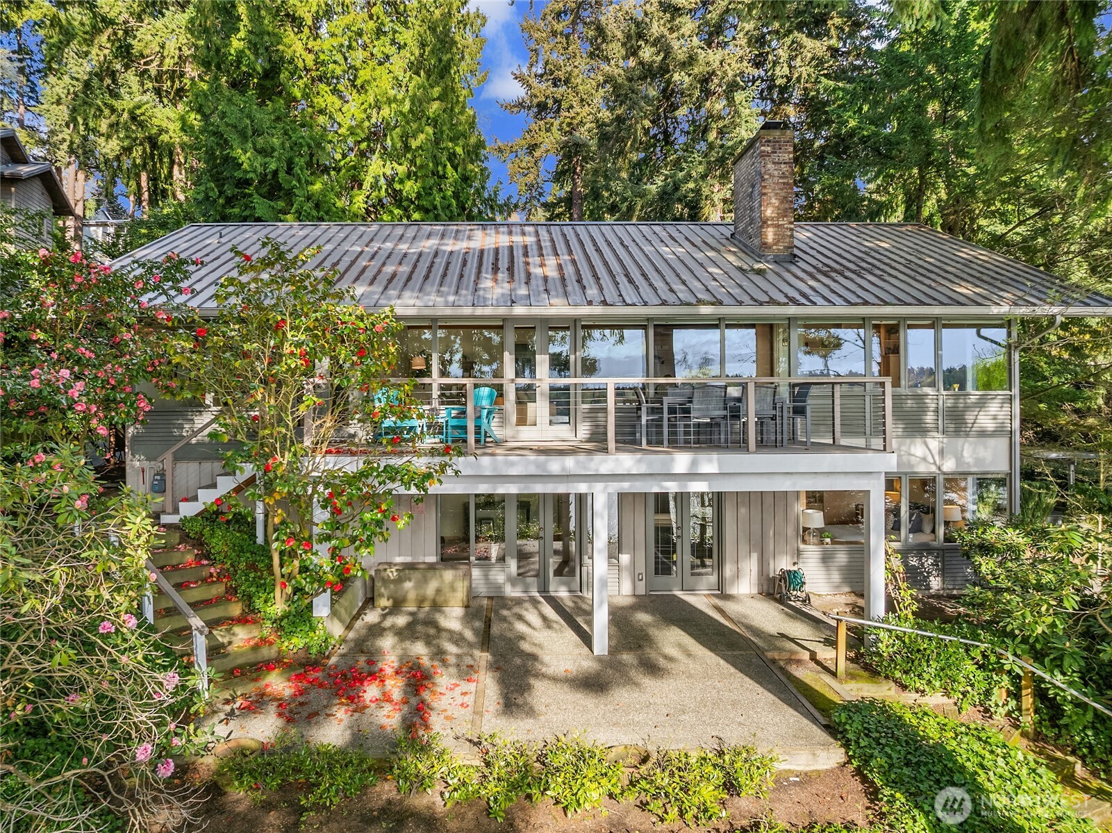 2047 Killarney Way , Bellevue, WA 98004