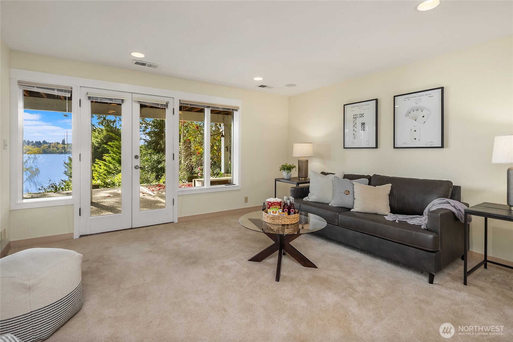 2047 Killarney Way , Bellevue, WA 98004