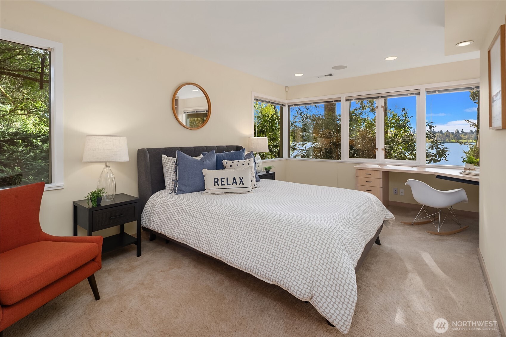 2047 Killarney Way , Bellevue, WA 98004