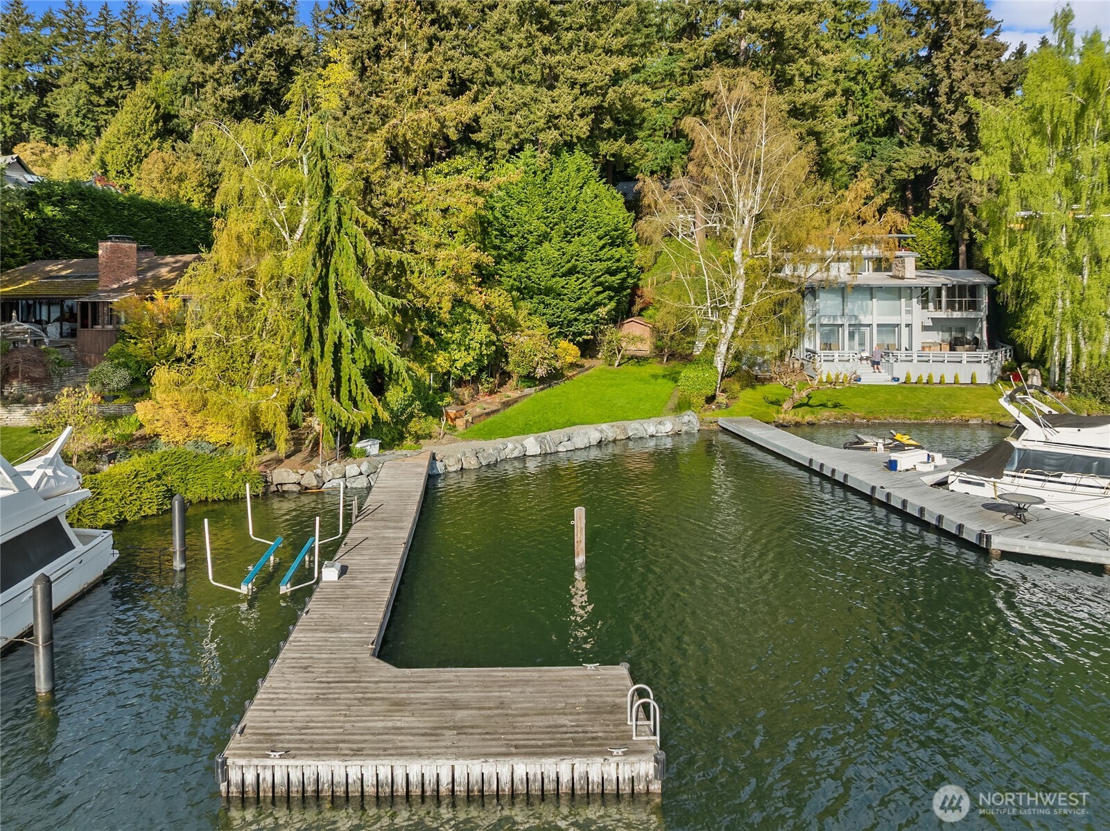 2047 Killarney Way , Bellevue, WA 98004