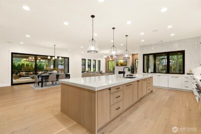10630 SE 22nd Street , Bellevue, WA 98004 - Photo 12