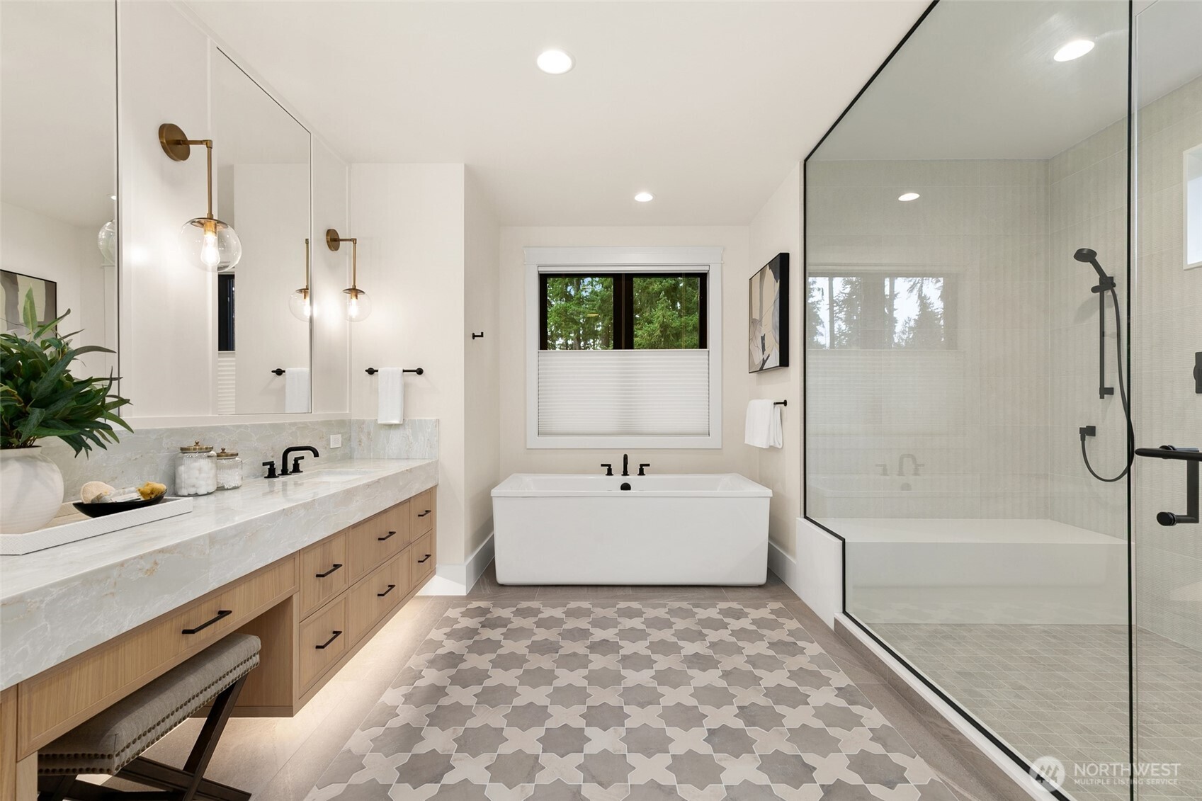 10630 SE 22nd Street , Bellevue, WA 98004