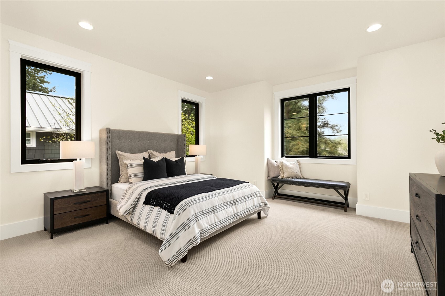 10630 SE 22nd Street , Bellevue, WA 98004