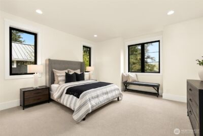 10630 SE 22nd Street , Bellevue, WA 98004 - Photo 27