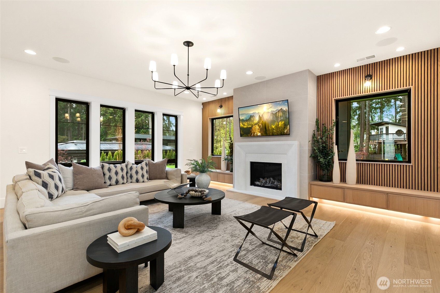 10630 SE 22nd Street , Bellevue, WA 98004