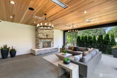 10630 SE 22nd Street , Bellevue, WA 98004 - Photo 32