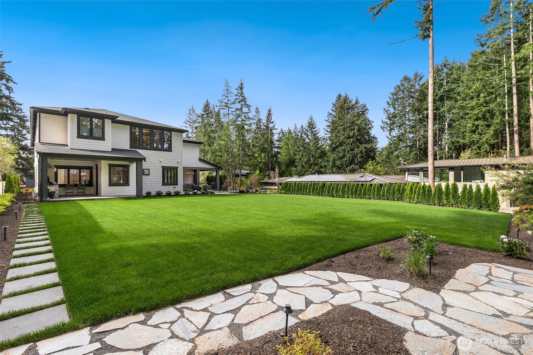 10630 SE 22nd Street , Bellevue, WA 98004