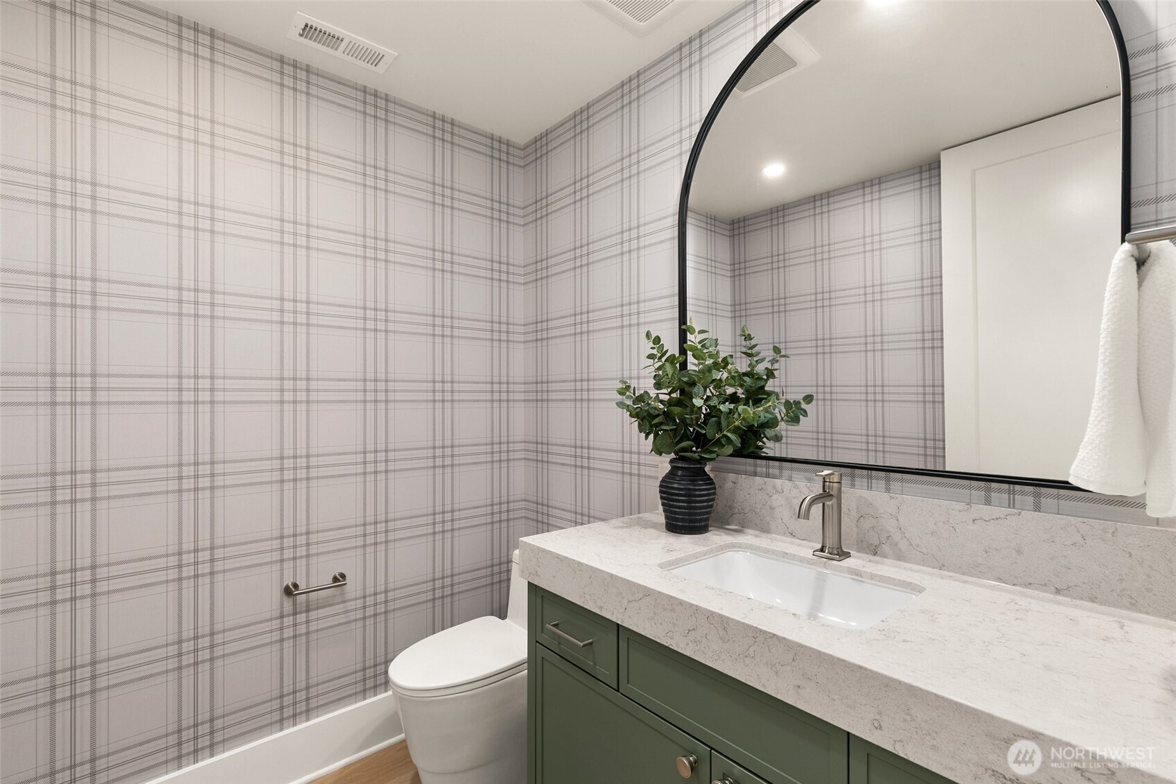 10630 SE 22nd Street , Bellevue, WA 98004