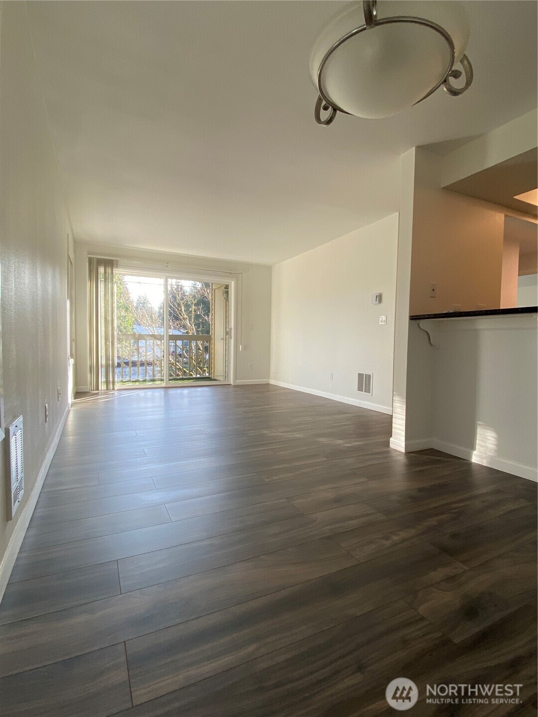 14006 SE 6th #10, Bellevue, WA 98007