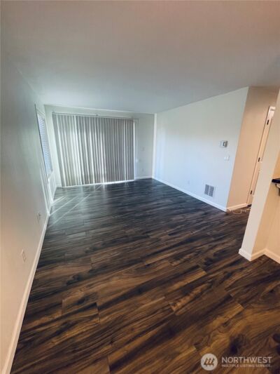 14006 SE 6th #10, Bellevue, WA 98007 - Photo 3