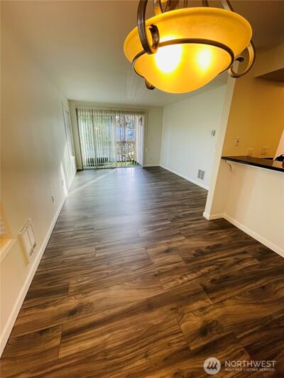 14006 SE 6th #10, Bellevue, WA 98007 - Photo 4
