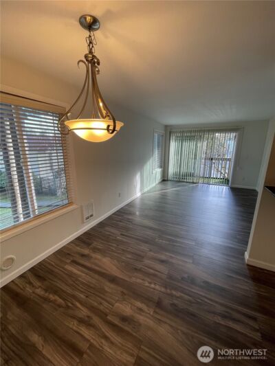 14006 SE 6th #10, Bellevue, WA 98007 - Photo 5