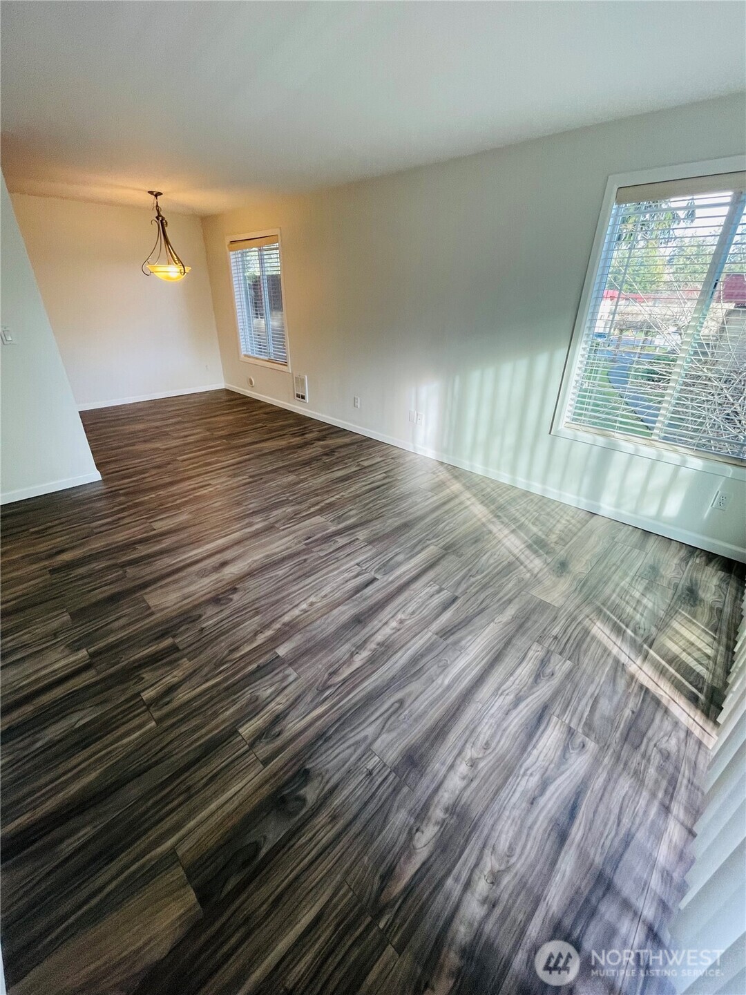 14006 SE 6th #10, Bellevue, WA 98007