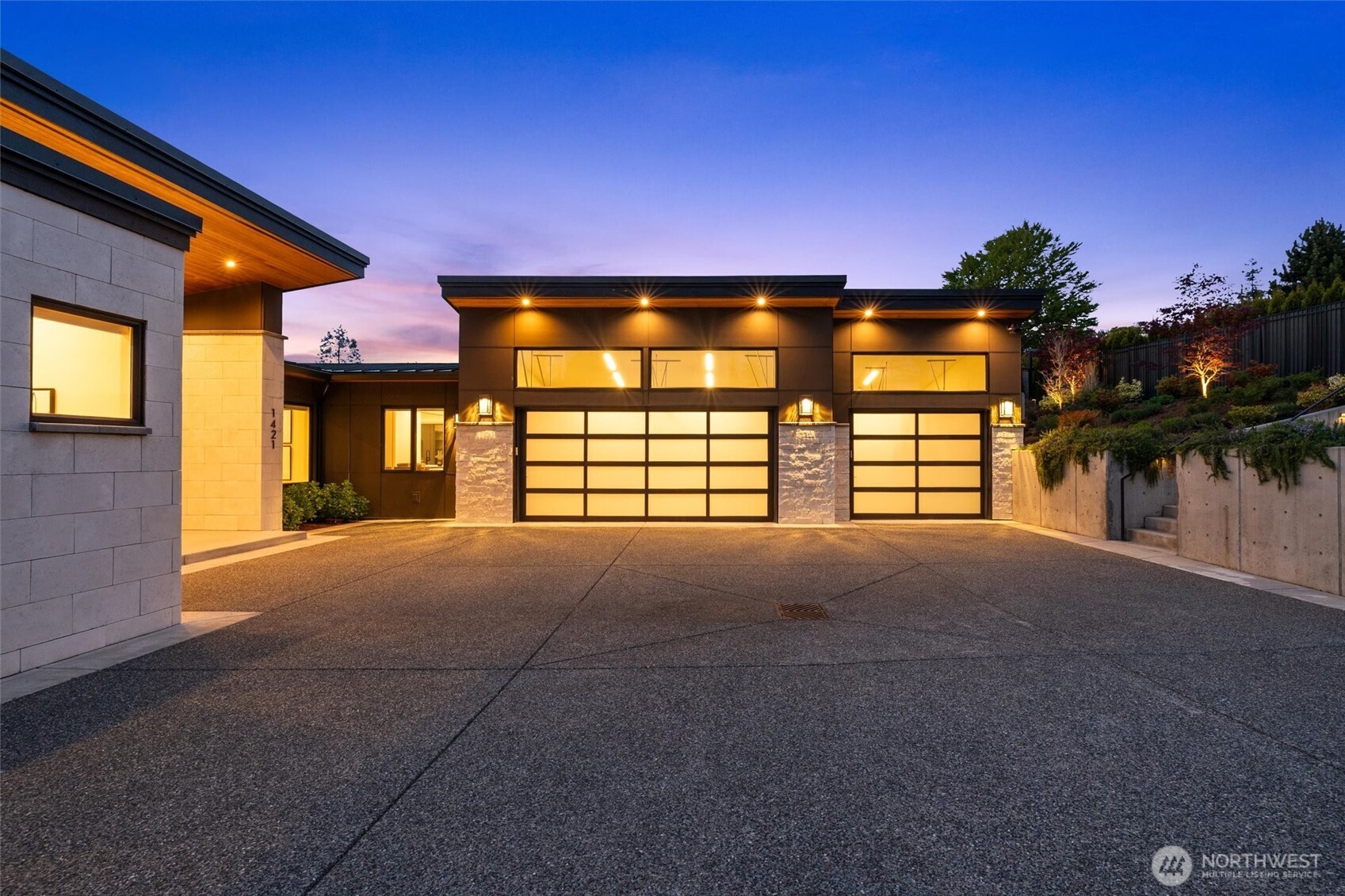 1421 88th Avenue NE, Clyde Hill, WA 98004