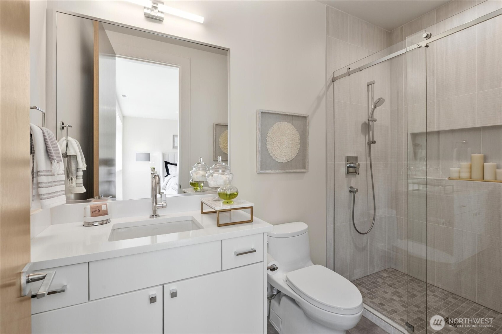 1421 88th Avenue NE, Clyde Hill, WA 98004