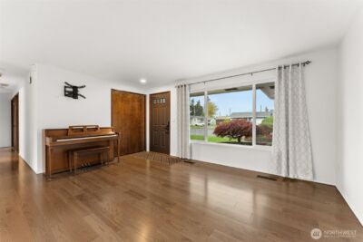 102 Sunnyside Drive , Centralia, WA 98531 - Photo 4