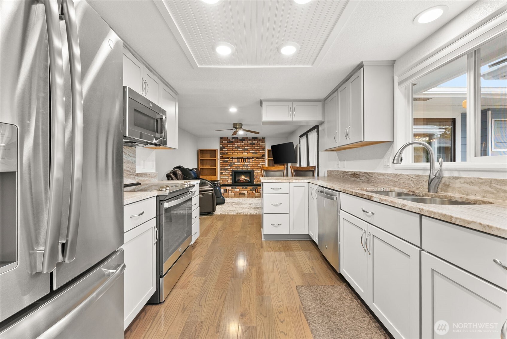 102 Sunnyside Drive , Centralia, WA 98531