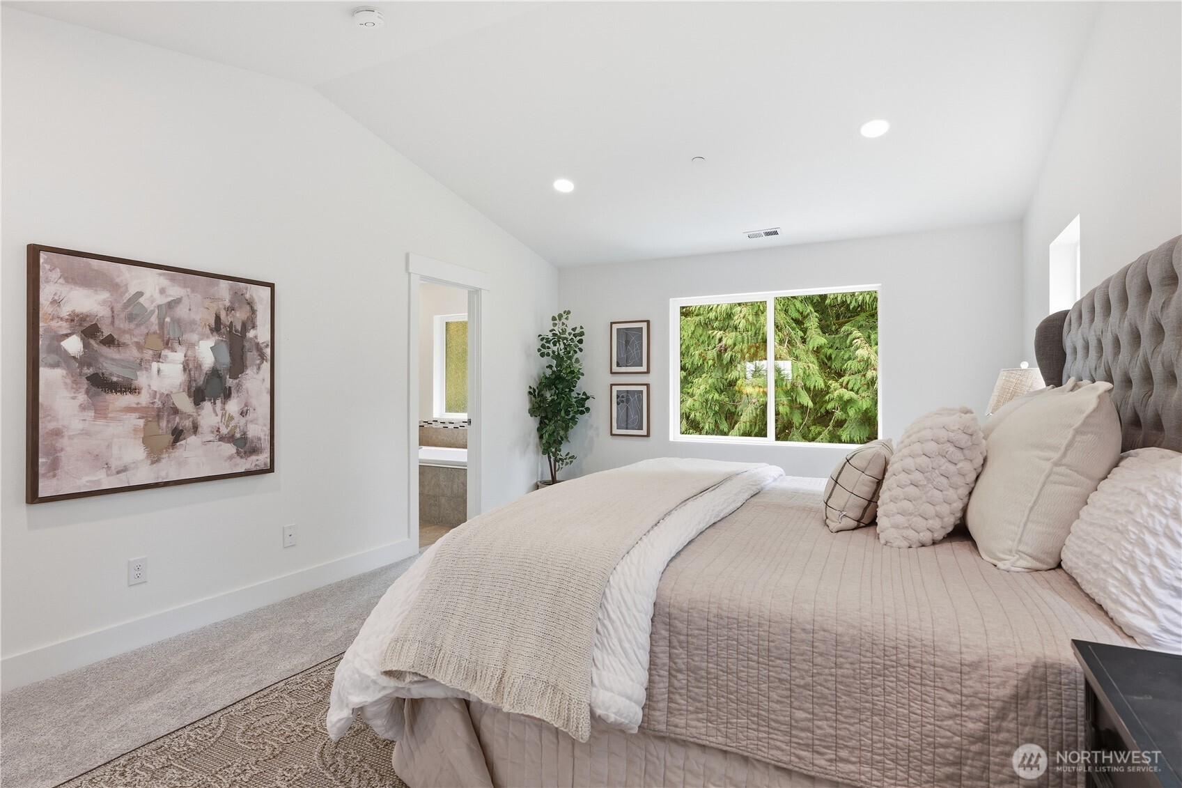 17345 NE 36th Street , Redmond, WA 98052