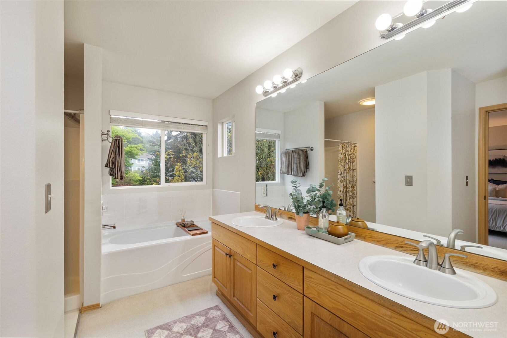 1980 NE Bjorn Street , Poulsbo, WA 98370
