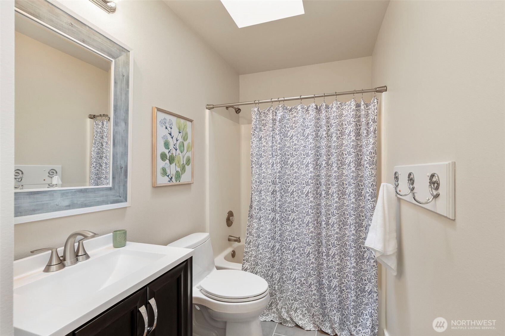 1980 NE Bjorn Street , Poulsbo, WA 98370