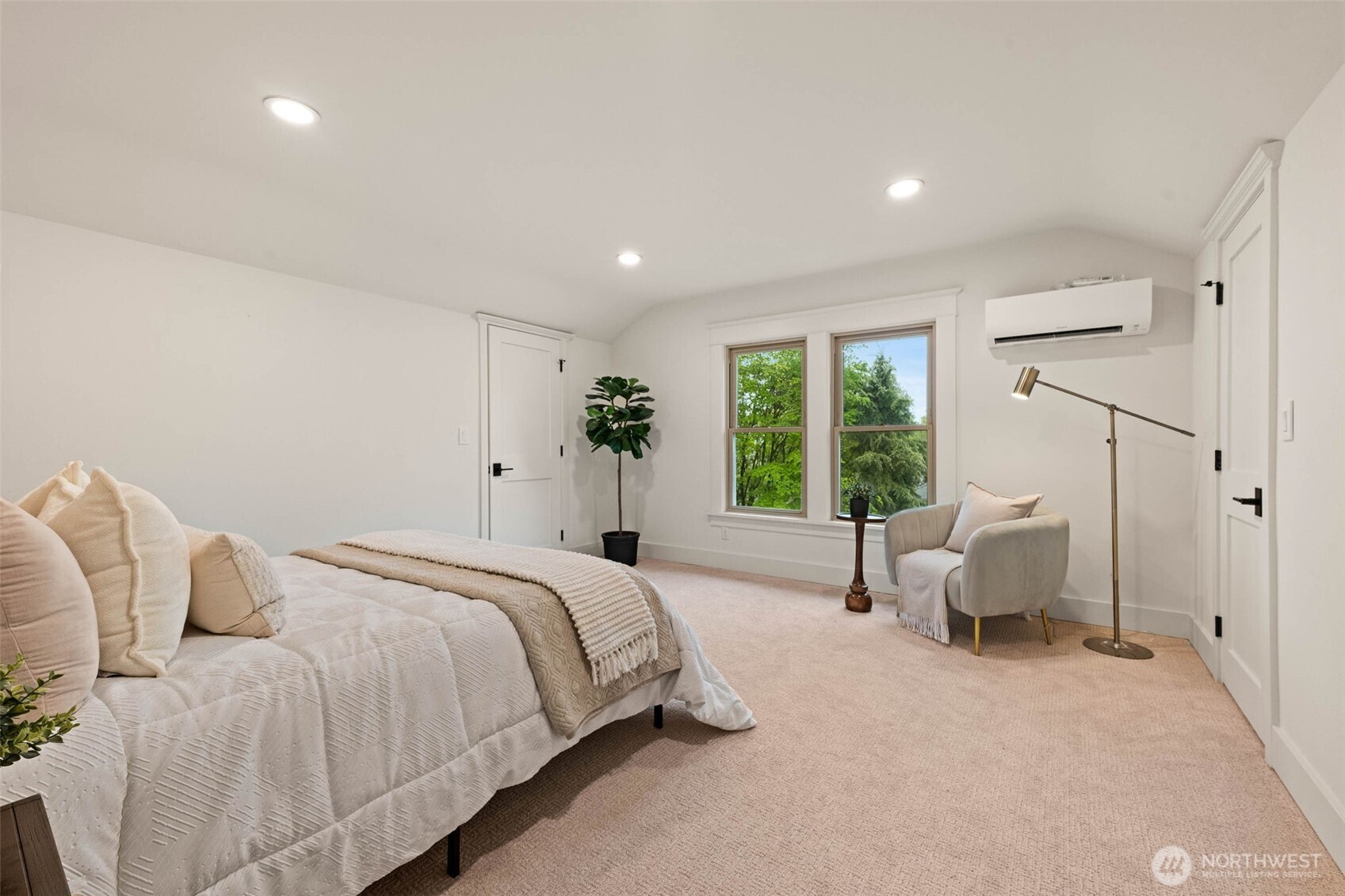 7007 26th Avenue NW, Seattle, WA 98117