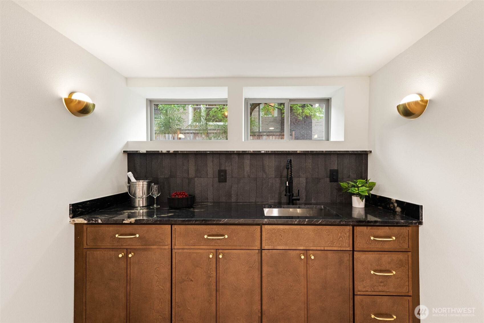 7007 26th Avenue NW, Seattle, WA 98117