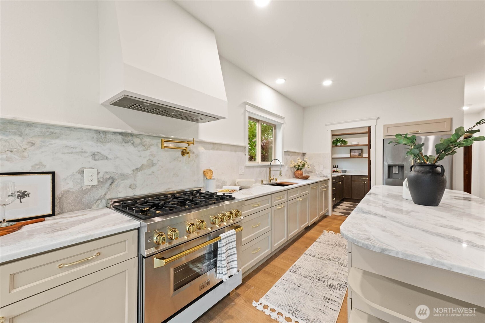 7007 26th Avenue NW, Seattle, WA 98117
