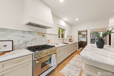 7007 26th Avenue NW, Seattle, WA 98117 - Photo 8