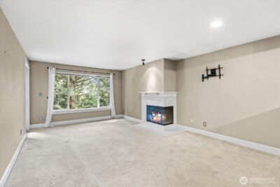 300 N 130th Street #2302, Seattle, WA 98133 - Photo 4