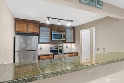 300 N 130th Street #2302, Seattle, WA 98133 - Photo 7