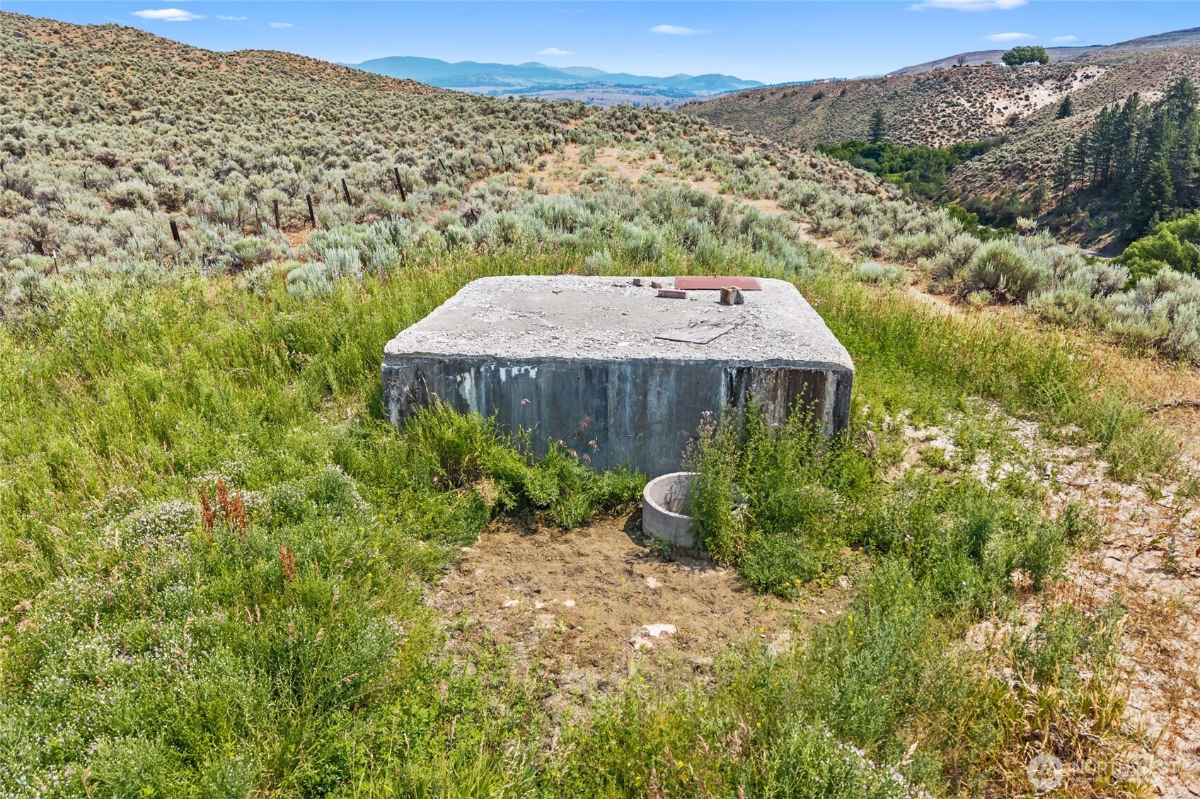 93 Warren Road , Tonasket, WA 98855