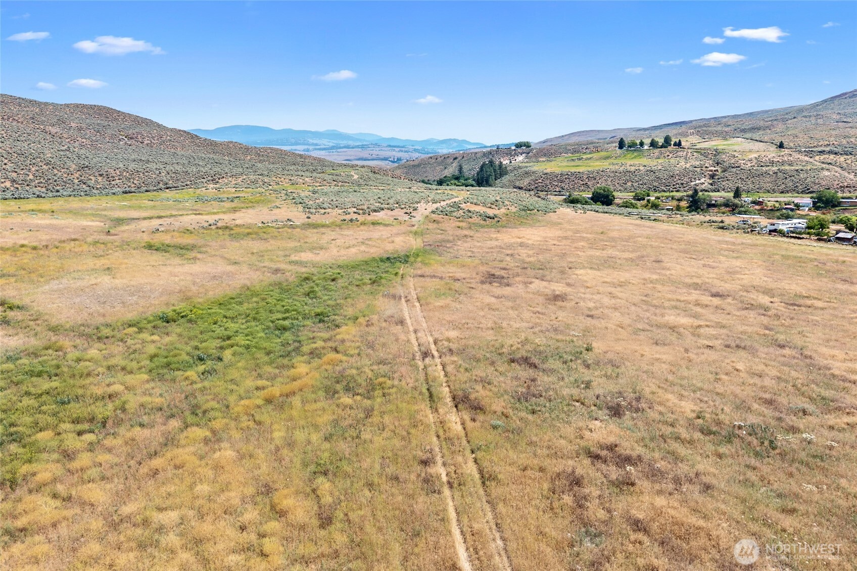 93 Warren Road , Tonasket, WA 98855