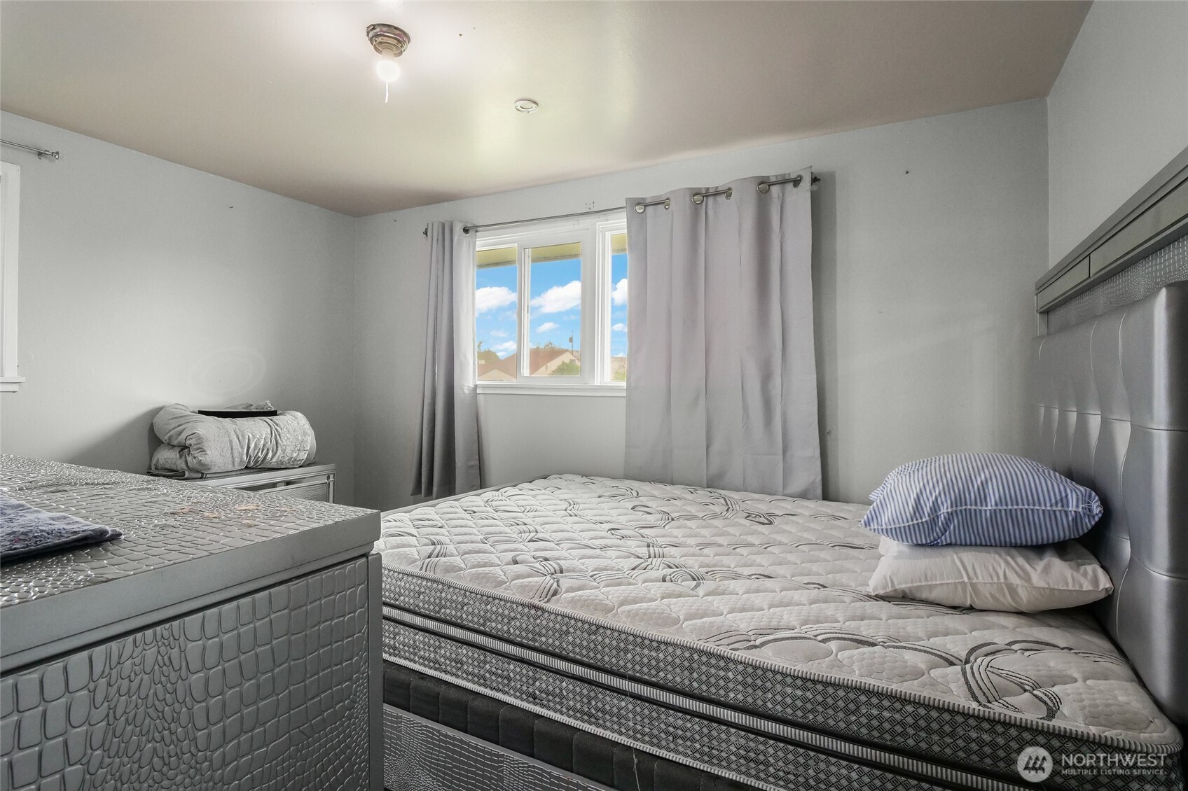 542 N Central Drive , Moses Lake, WA 98837