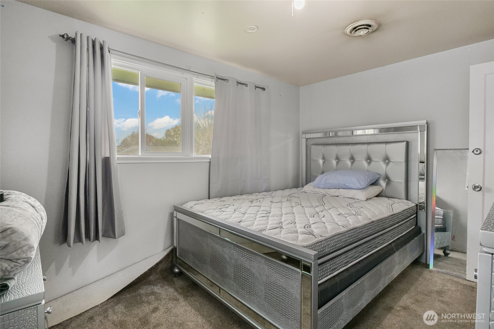 542 N Central Drive , Moses Lake, WA 98837