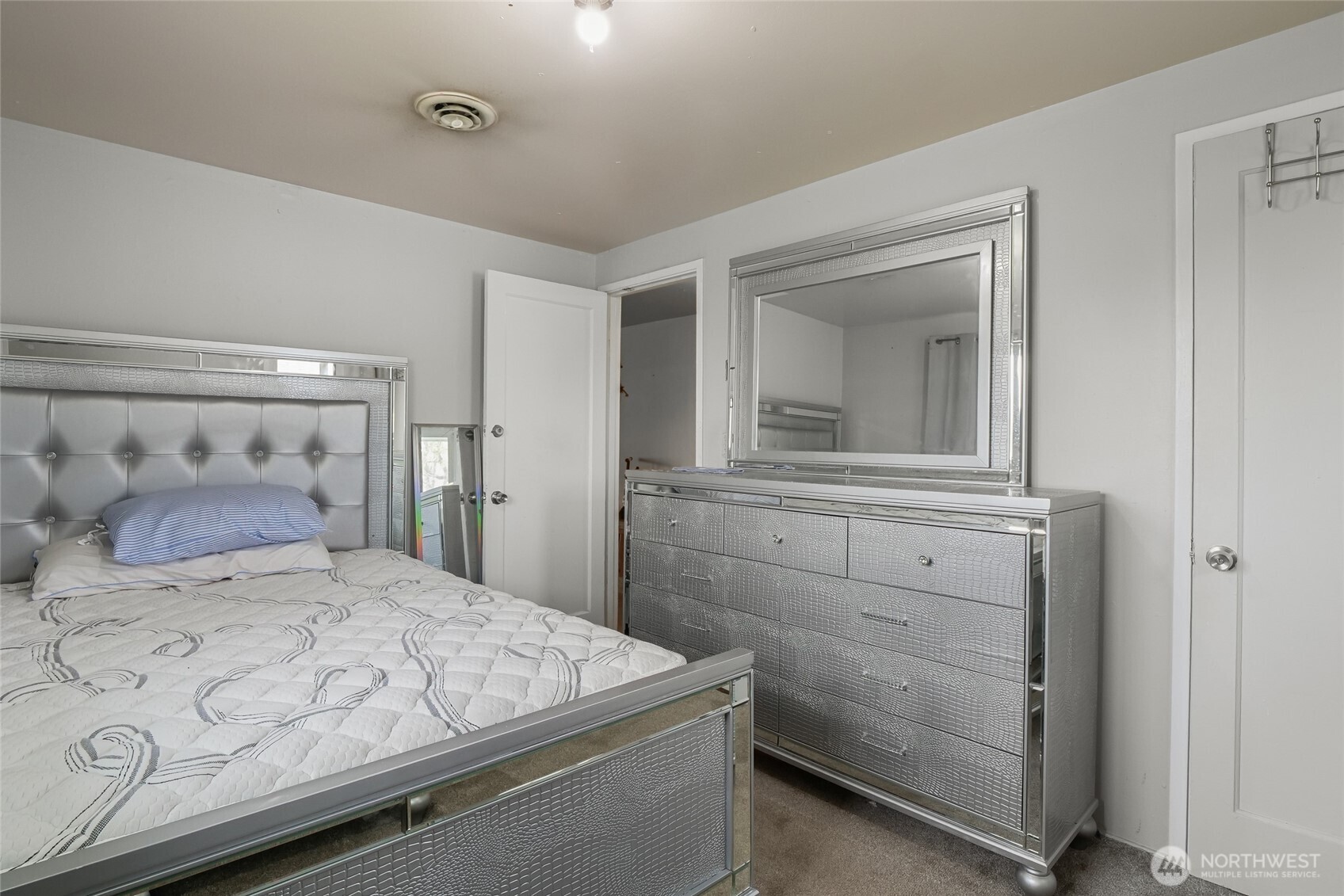 542 N Central Drive , Moses Lake, WA 98837