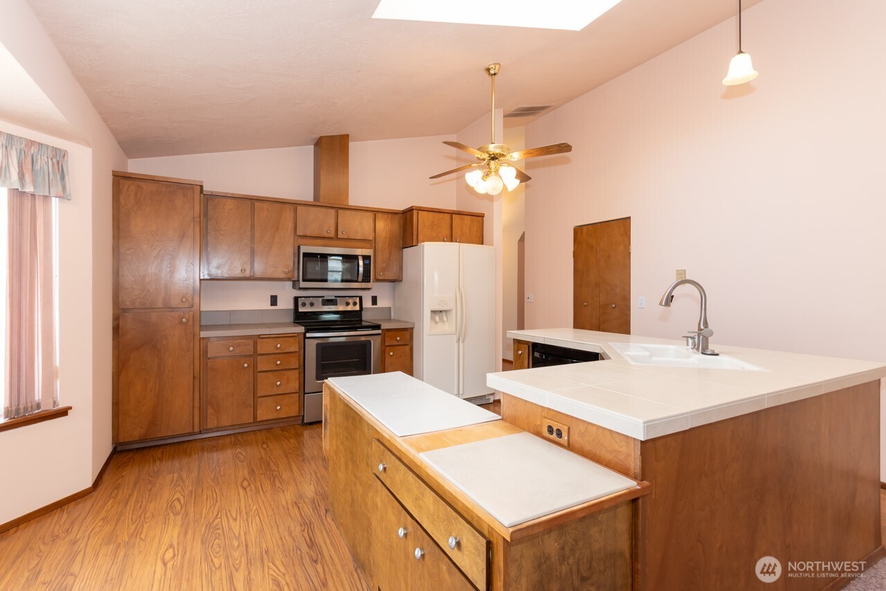 861 E Spruce , Sequim, WA 98382