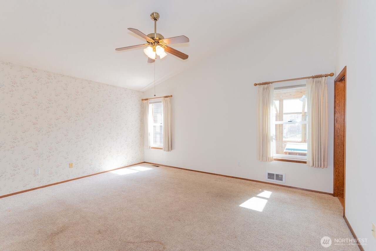 861 E Spruce , Sequim, WA 98382