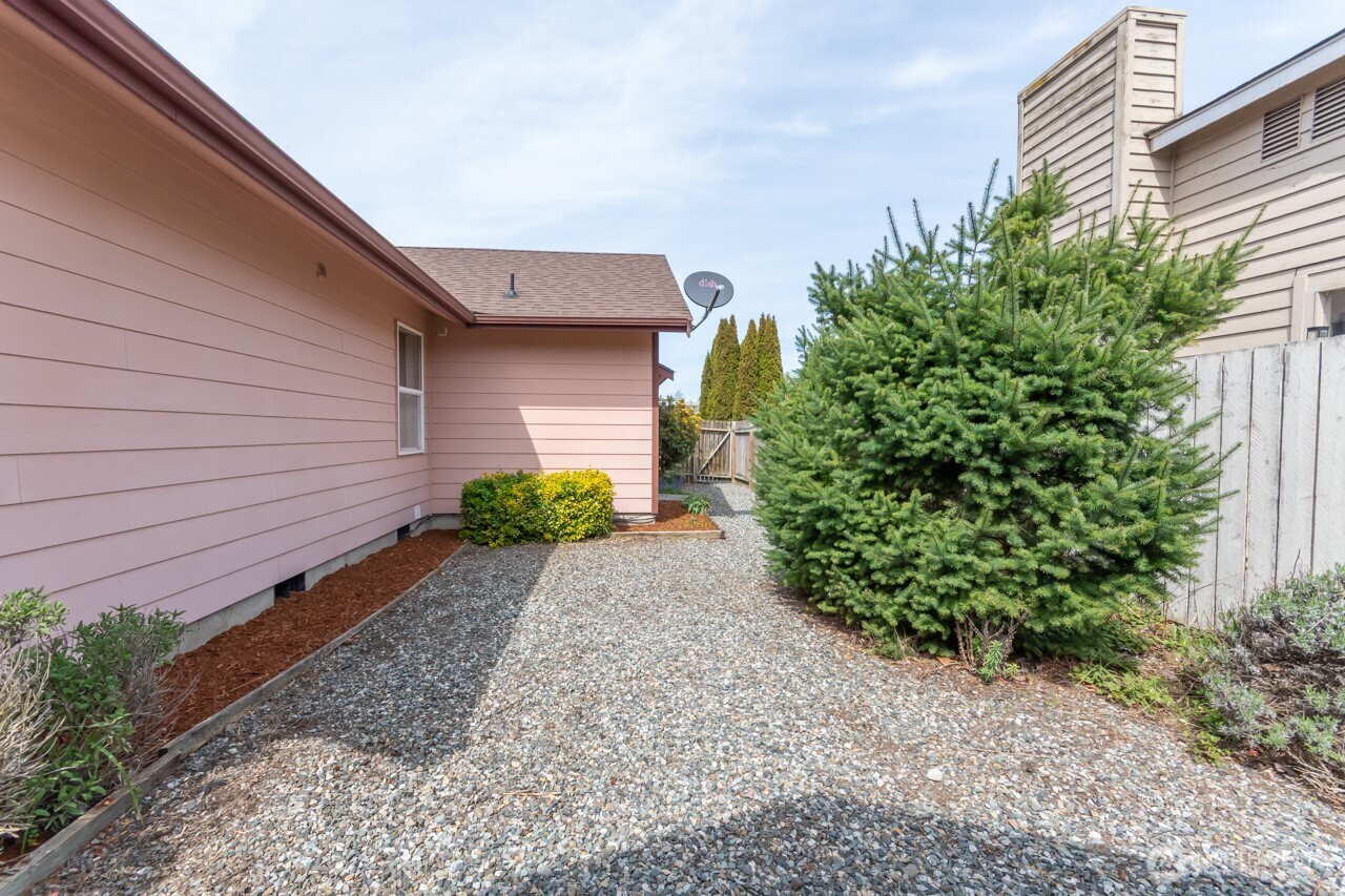 861 E Spruce , Sequim, WA 98382