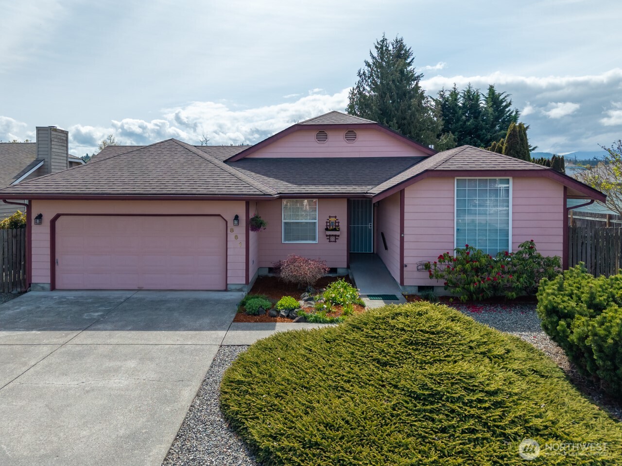 861 E Spruce , Sequim, WA 98382