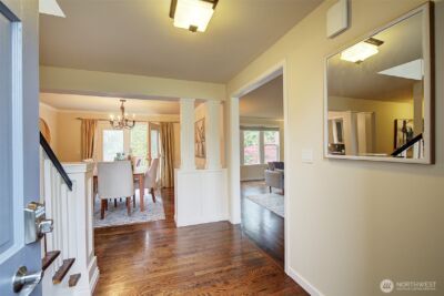 225 131st Avenue NE, Bellevue, WA 98005 - Photo 2