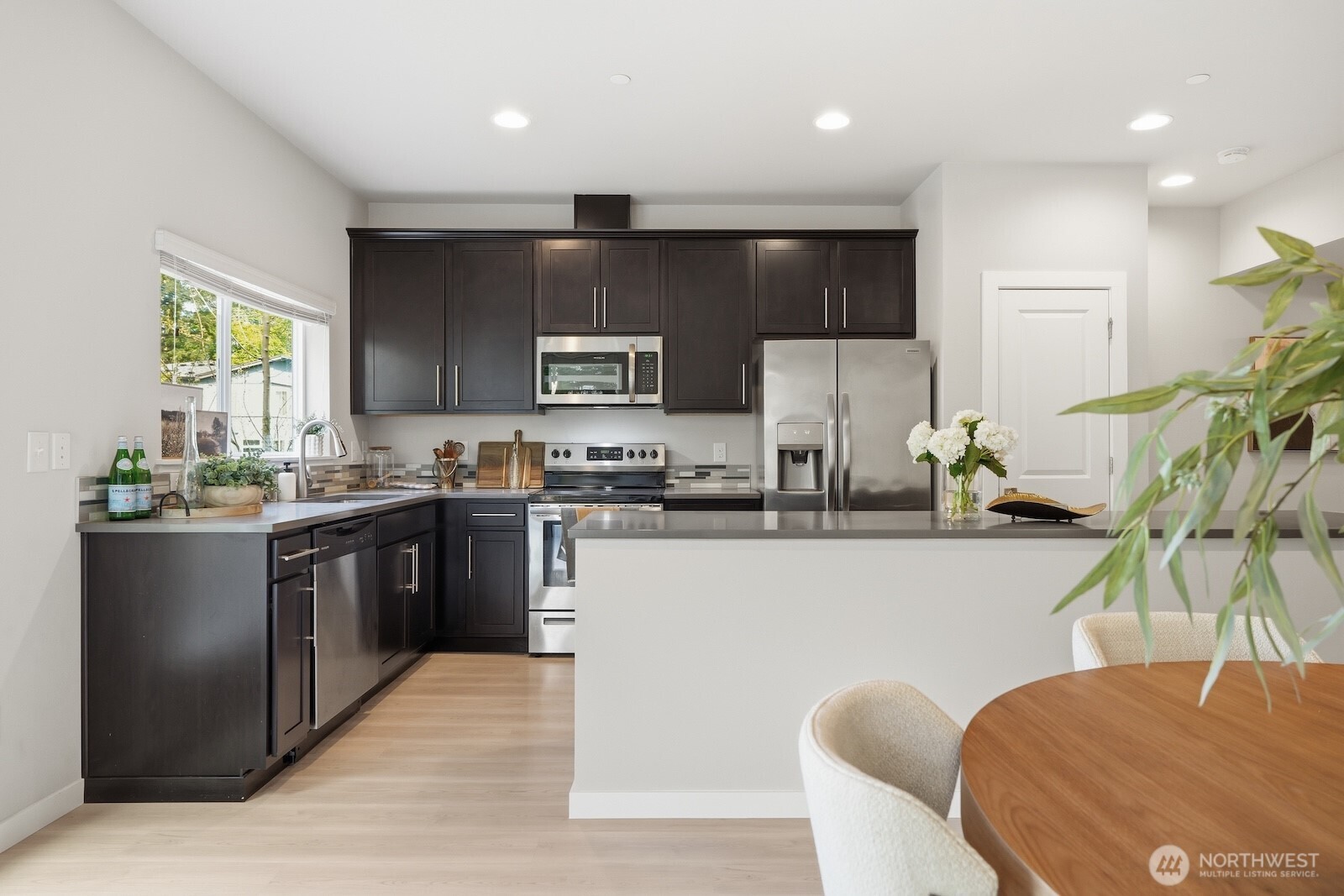 16201 Meadow Road #H4, Lynnwood, WA 98087