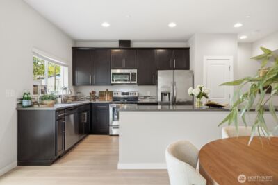 16201 Meadow Road #H4, Lynnwood, WA 98087 - Photo 11